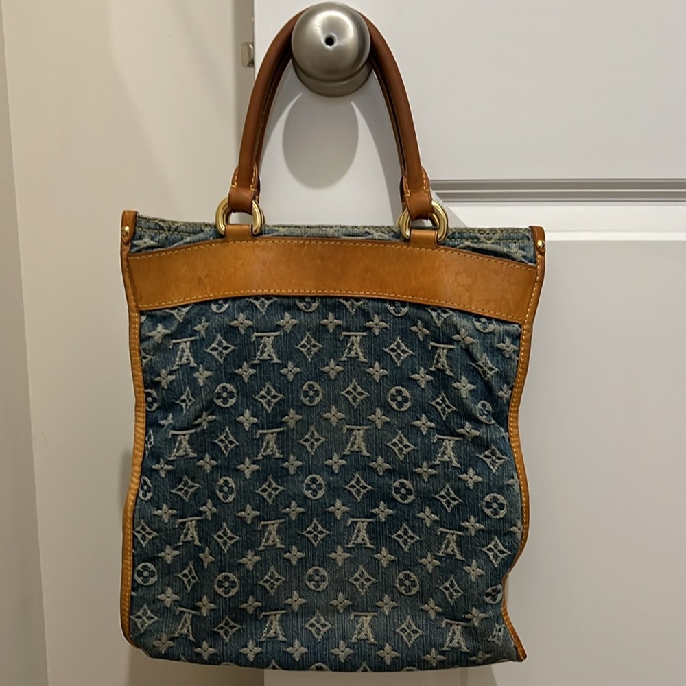 Louis Vuitton Denim Sac Plat Bag-EUC - Picture 4 of 16